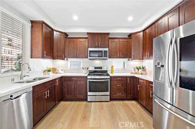 Detail Gallery Image 12 of 30 For 1974 Meyer Pl #D,  Costa Mesa,  CA 92627 - 2 Beds | 2/1 Baths