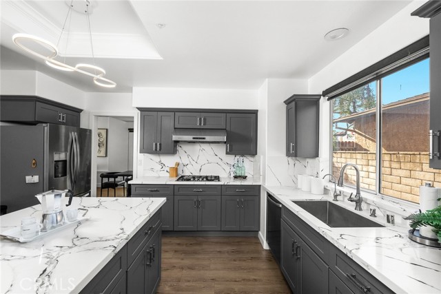 Detail Gallery Image 9 of 31 For 590 S 3rd, Arcadia,  CA 91006 - 4 Beds | 3 Baths