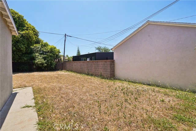 Detail Gallery Image 25 of 30 For 3128 W 110th St, Inglewood,  CA 90303 - 3 Beds | 2 Baths