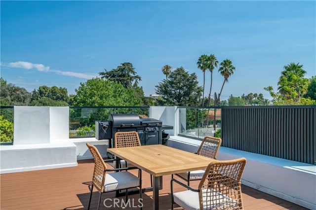 Detail Gallery Image 40 of 57 For 13838 Milbank St, Sherman Oaks,  CA 91423 - 4 Beds | 4 Baths