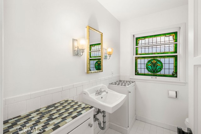 Detail Gallery Image 13 of 36 For 170 Mcaulay, Laguna Beach,  CA 92651 - 3 Beds | 1/1 Baths