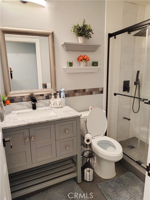 Detail Gallery Image 10 of 17 For 10467 California Ave, Riverside,  CA 92505 - 4 Beds | 2 Baths