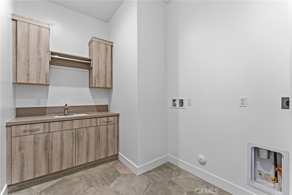 MLS #OC25255465 image #9