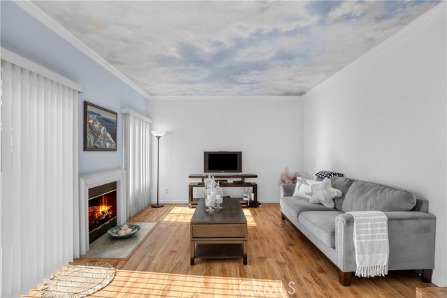 Detail Gallery Image 5 of 39 For 15760 Midwood, Granada Hills,  CA 91344 - 3 Beds | 3 Baths