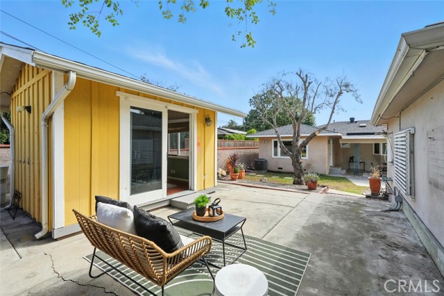 535 Panama Avenue, Long Beach CA: https://media.crmls.org/medias/6800000d-7c1b-4ade-9d14-f9843972e5d8.jpg