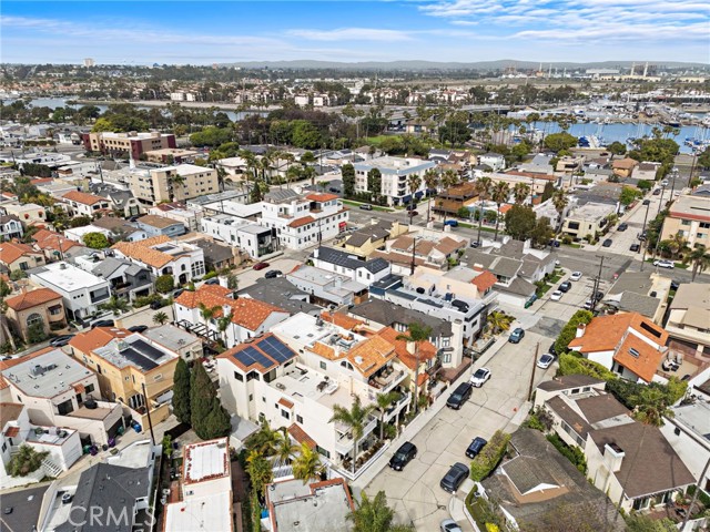 159 Angelo Walk, Long Beach CA: https://media.crmls.org/medias/680078f0-35cf-4a99-a78a-1e807ae546ea.jpg