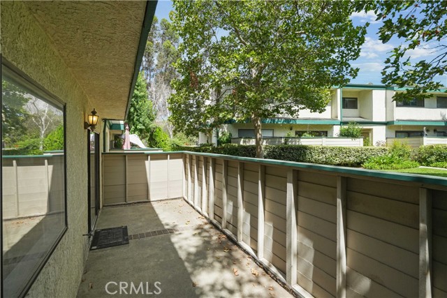 Detail Gallery Image 27 of 32 For 23542 Newhall Ave #5,  Newhall,  CA 91321 - 3 Beds | 3 Baths