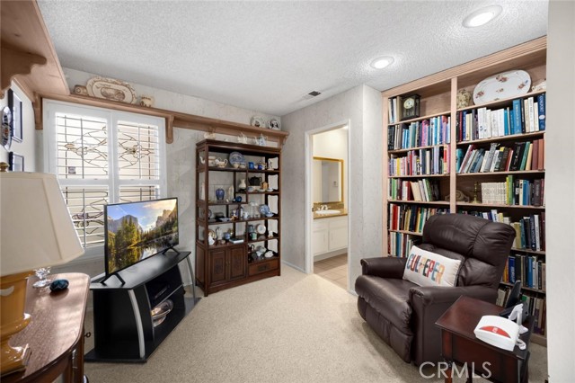 1730 Rolling Hills Drive, Fullerton CA: https://media.crmls.org/medias/6801008c-b1d5-4f08-a791-d44c64cd3081.jpg