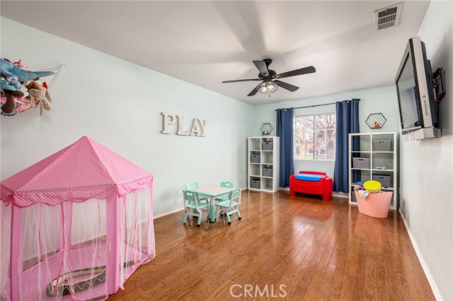 Image 9 of 24 For 727 Aspen Glen Lane