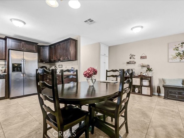 10316 S San Pedro Street, Los Angeles CA: https://media.crmls.org/medias/68034bc7-7f2b-420a-afbb-f6fca8a032b7.jpg