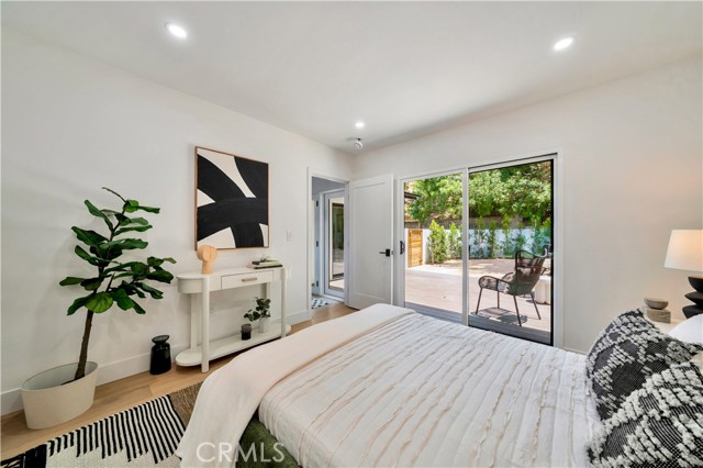 819 Montecito Drive, Los Angeles CA: https://media.crmls.org/medias/6804a3fc-f094-4852-b06b-3b806e5f53cd.jpg