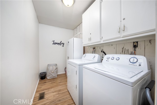 Detail Gallery Image 20 of 58 For 39651 Flicker Rd, Fawnskin,  CA 92333 - 5 Beds | 3/1 Baths