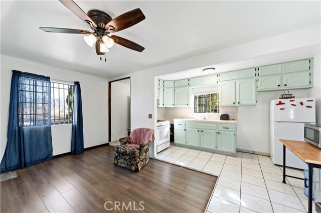 3580 Griffin Avenue, Los Angeles CA: https://media.crmls.org/medias/68055be1-3ad6-4988-8815-6732647aee27.jpg