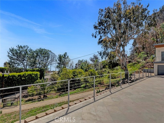 Detail Gallery Image 12 of 39 For 20537 Little Rock Way, Malibu,  CA 90265 - 5 Beds | 3 Baths