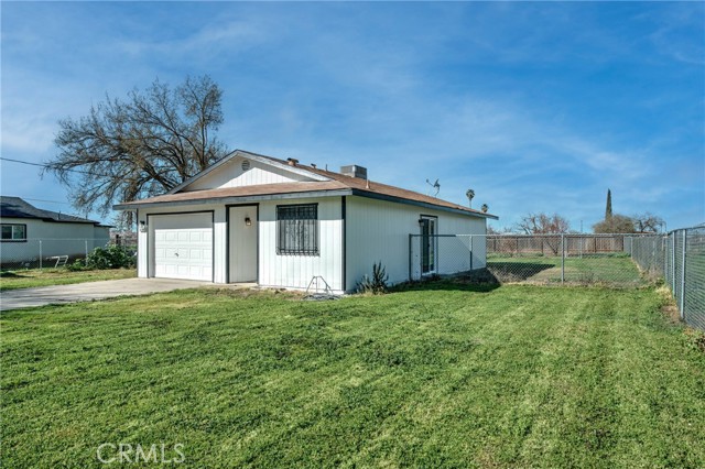 Detail Gallery Image 2 of 46 For 22736 Maple St, Chowchilla,  CA 93610 - 3 Beds | 2 Baths