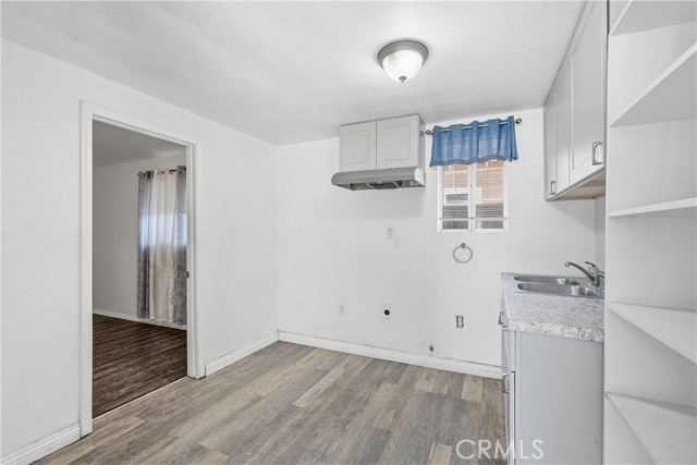 10962 Elm Ave, Lynwood, CA 90262 photo 25