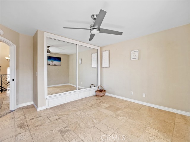 18160 Harbor Drive, Victorville CA: https://media.crmls.org/medias/68062d43-4ac1-46ff-bdc7-1249dcdfa24d.jpg