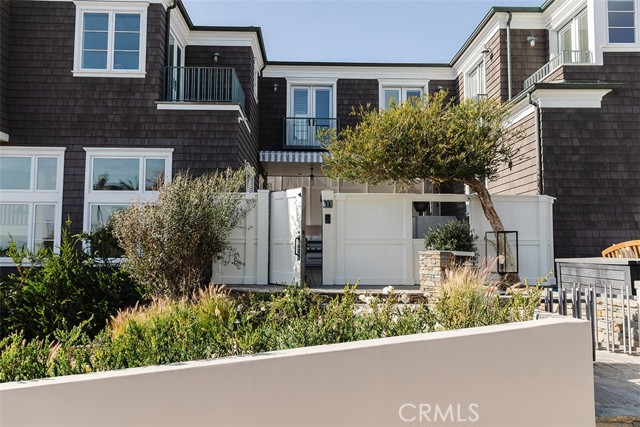Detail Gallery Image 52 of 62 For 300 the Strand, Manhattan Beach,  CA 90266 - 4 Beds | 7/2 Baths