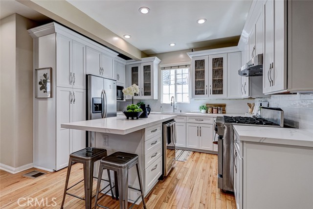 Detail Gallery Image 27 of 75 For 104 Saint Joseph Ave, Long Beach,  CA 90803 - 5 Beds | 3 Baths