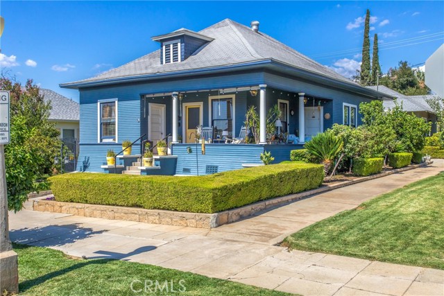 Detail Gallery Image 3 of 27 For 457 S 4th St, Redlands,  CA 92373 - 3 Beds | 1/1 Baths