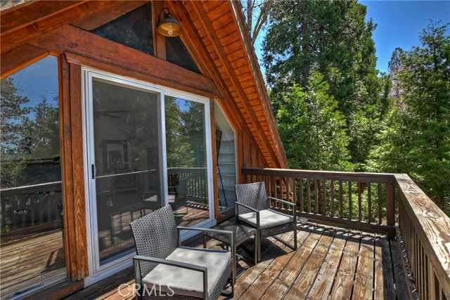 Detail Gallery Image 25 of 37 For 113 State Highway 173, Lake Arrowhead,  CA 92352 - 3 Beds | 2 Baths