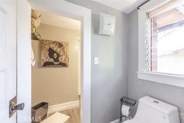1010 N Madison Avenue, Pasadena CA: https://media.crmls.org/medias/68084212-6698-4c1b-a240-4df01c973307.jpg