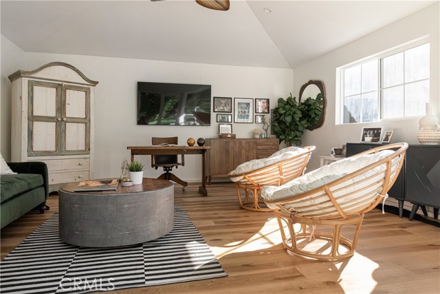 Detail Gallery Image 26 of 34 For 4312 Klump, Studio City,  CA 91602 - 3 Beds | 2 Baths