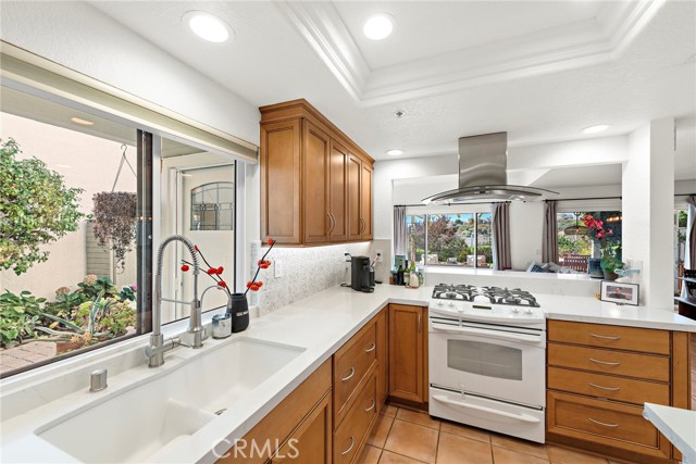 2415 Camino Bucanero, San Clemente CA: https://media.crmls.org/medias/68094467-6de2-473f-a769-e93929d46f27.jpg