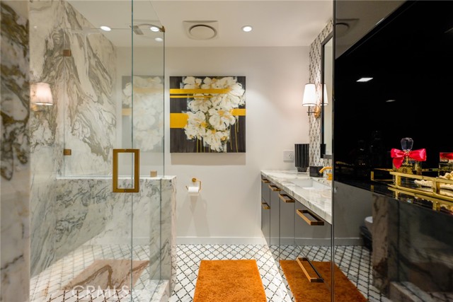 1585 S Coast, Laguna Beach CA: https://media.crmls.org/medias/68094c3e-0d20-455e-b5bf-96efe0c70acd.jpg