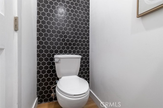 Detail Gallery Image 17 of 69 For 6616 Denver Ave, Los Angeles,  CA 90044 - 6 Beds | 5/1 Baths