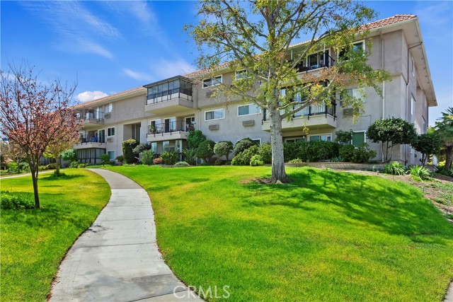 MLS# OC23088492