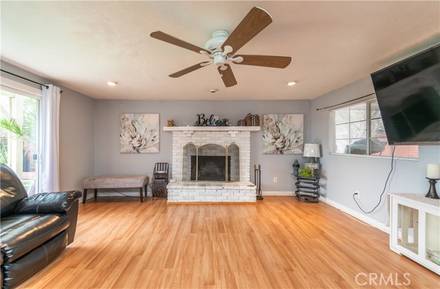 Detail Gallery Image 5 of 37 For 17003 E Groverdale St, Covina,  CA 91722 - 3 Beds | 2 Baths