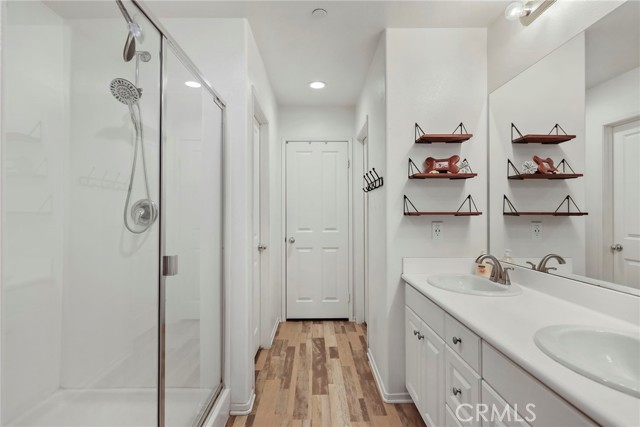 Detail Gallery Image 20 of 42 For 29410 Meadow, Lake Elsinore,  CA 92530 - 4 Beds | 3 Baths