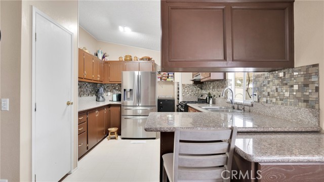 Detail Gallery Image 16 of 48 For 9999 Foothill Bld #24,  Rancho Cucamonga,  CA 91730 - 3 Beds | 2 Baths