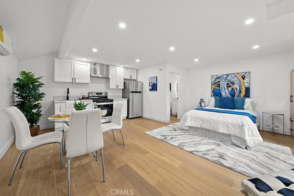5815 Saloma AvenueSherman Oaks image #36