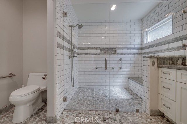 Image 24 of 62 For 627 7th Street