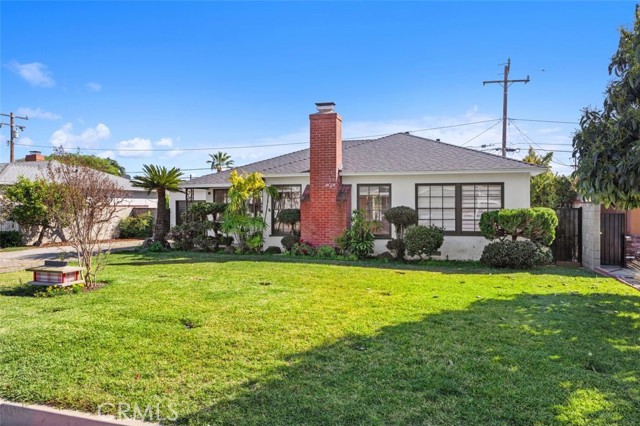 Detail Gallery Image 4 of 37 For 738 Stonehurst Dr, Altadena,  CA 91001 - 2 Beds | 1 Baths