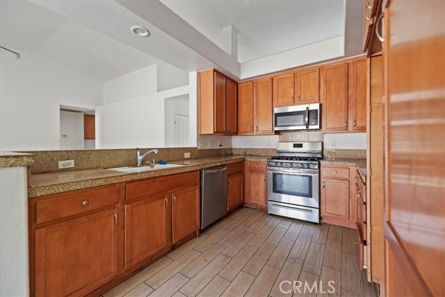 66034 Santa Rosa Road, Desert Hot Springs CA: https://media.crmls.org/medias/680c0c83-faab-43fd-a216-05b55b71a2fd.jpg