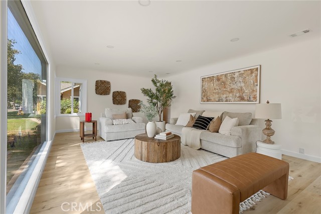 Detail Gallery Image 13 of 42 For 301 W Malvern Ave, Fullerton,  CA 92832 - 3 Beds | 3 Baths