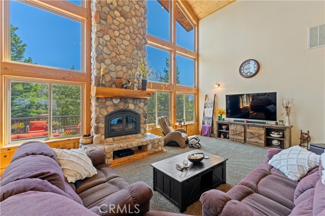 82 Patenaude Court, Oroville CA: https://media.crmls.org/medias/680c69c4-eaff-4d69-92c2-af34c65884d9.jpg