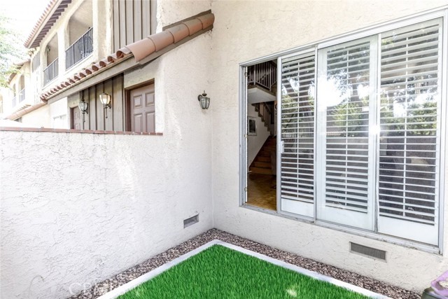 Detail Gallery Image 17 of 27 For 19545 Sherman Way #66,  Reseda,  CA 91335 - 3 Beds | 2/1 Baths