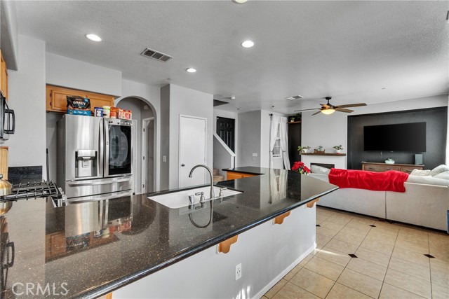 Detail Gallery Image 10 of 40 For 1607 Perennial Ct, Perris,  CA 92571 - 3 Beds | 2/1 Baths