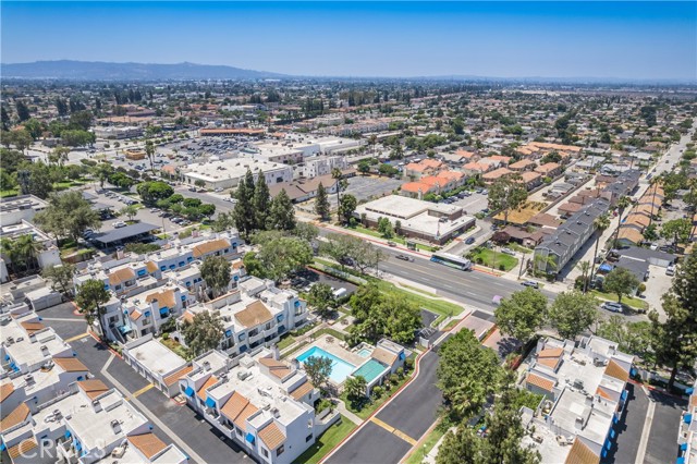623 Park Shadow Court, Baldwin Park CA: https://media.crmls.org/medias/680d454c-83ab-4d43-befa-b99600a2e1cd.jpg