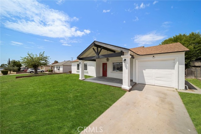 Detail Gallery Image 1 of 16 For 3360 N Golden Ave, San Bernardino,  CA 92404 - 4 Beds | 2 Baths