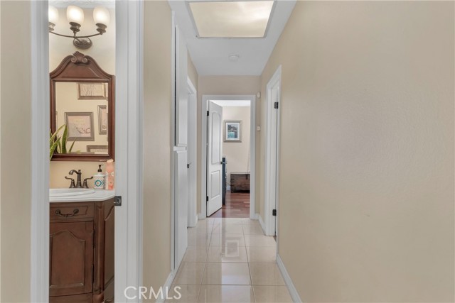 Detail Gallery Image 28 of 33 For 11728 Doral Ave, Porter Ranch,  CA 91326 - 4 Beds | 2 Baths