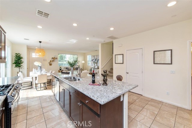 Detail Gallery Image 16 of 37 For 8607 Adega Dr, Rancho Cucamonga,  CA 91730 - 4 Beds | 2/1 Baths