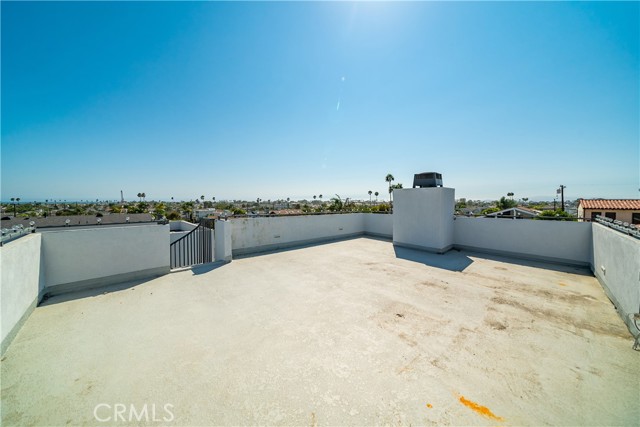 Detail Gallery Image 8 of 25 For 700 Taper Dr, Seal Beach,  CA 90740 - 4 Beds | 3/1 Baths