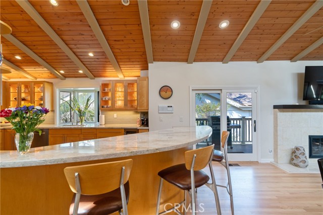 2213 Valley Drive, Manhattan Beach, California 90266, 4 Bedrooms Bedrooms, ,3 BathroomsBathrooms,Residential,Sold,Valley,SB22167937