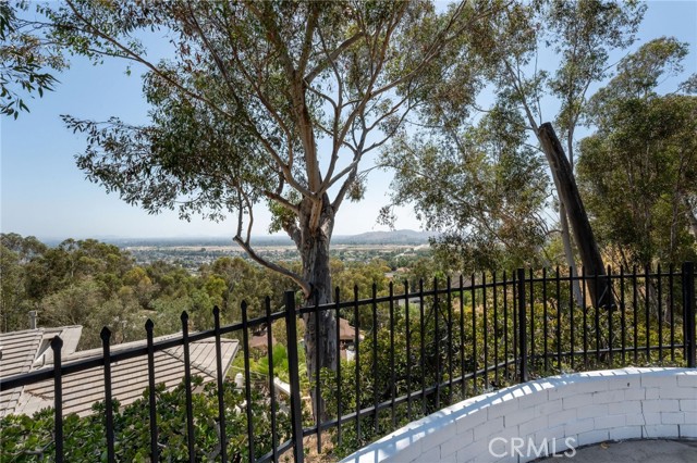 Detail Gallery Image 6 of 45 For 4140 Quail Canyon Rd, San Bernardino,  CA 92404 - 4 Beds | 3 Baths