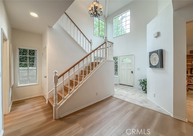 5700 Tanner Ridge Avenue, Westlake Village CA: https://media.crmls.org/medias/6810cfbd-12df-4363-8afc-5ca0e5a1d703.jpg